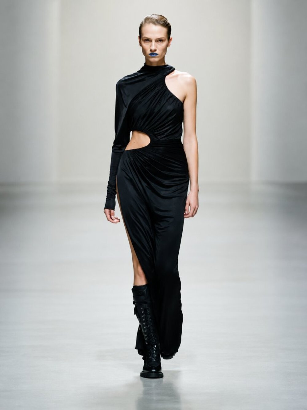 ATLEIN | NWT One Sleeve Asymmetric Cut Out Ruched Jersey Gown Black FR34 XS
